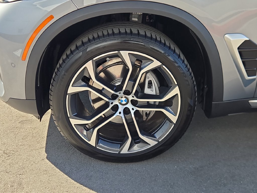 Used 2026 BMW X5 sDrive40i RWD image 31