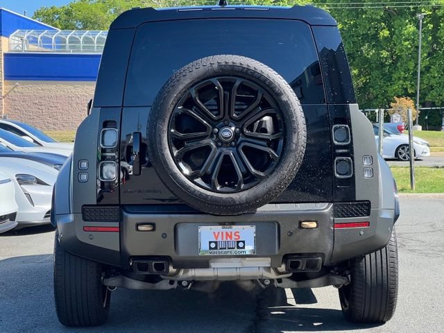 Used 2025 Land Rover Defender 110 AWD/4WD image 9