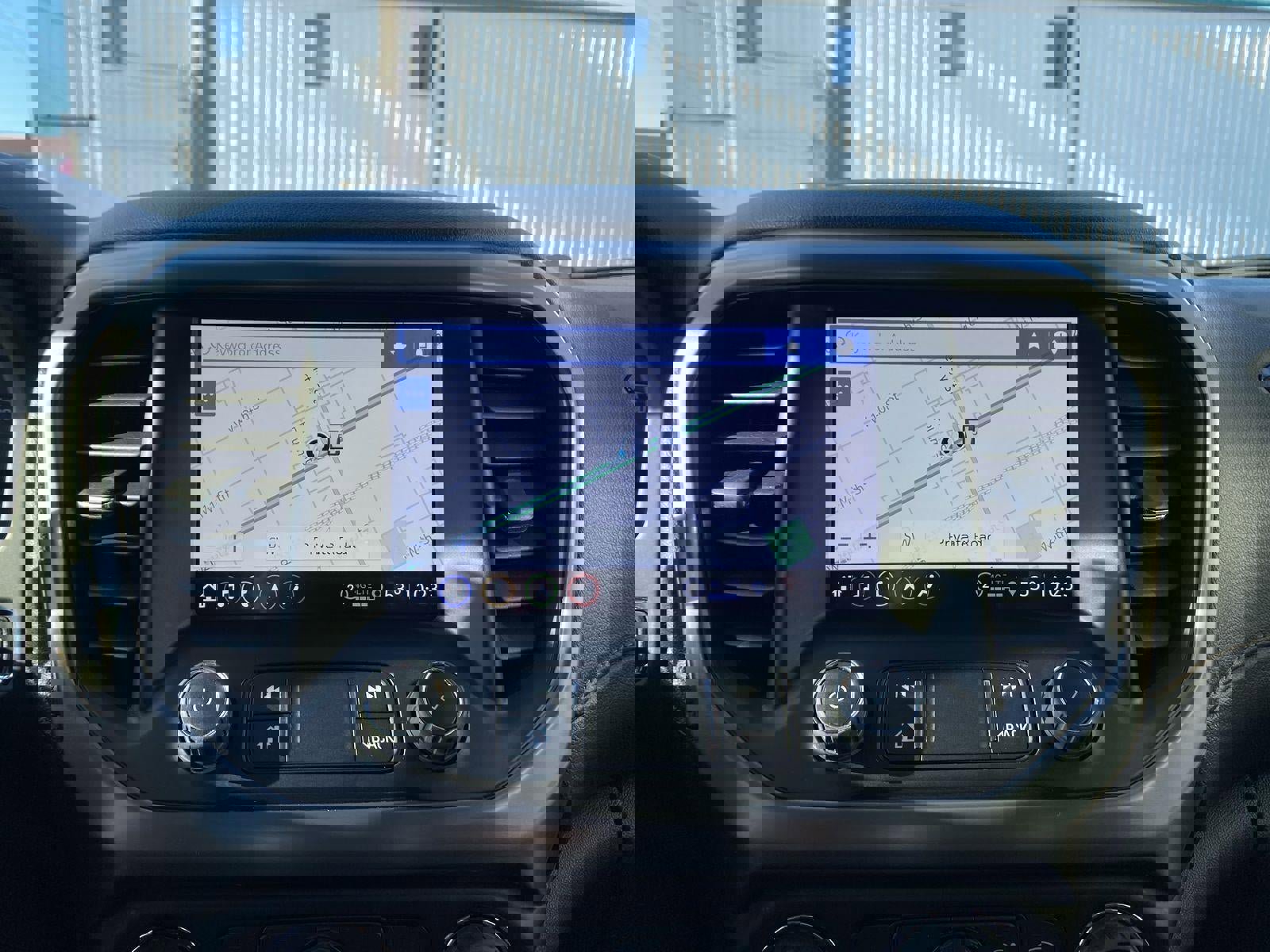 Used 2023 GMC Acadia AT4 image 6