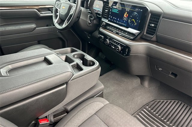 Used 2025 Chevrolet Silverado 1500 LT image 17