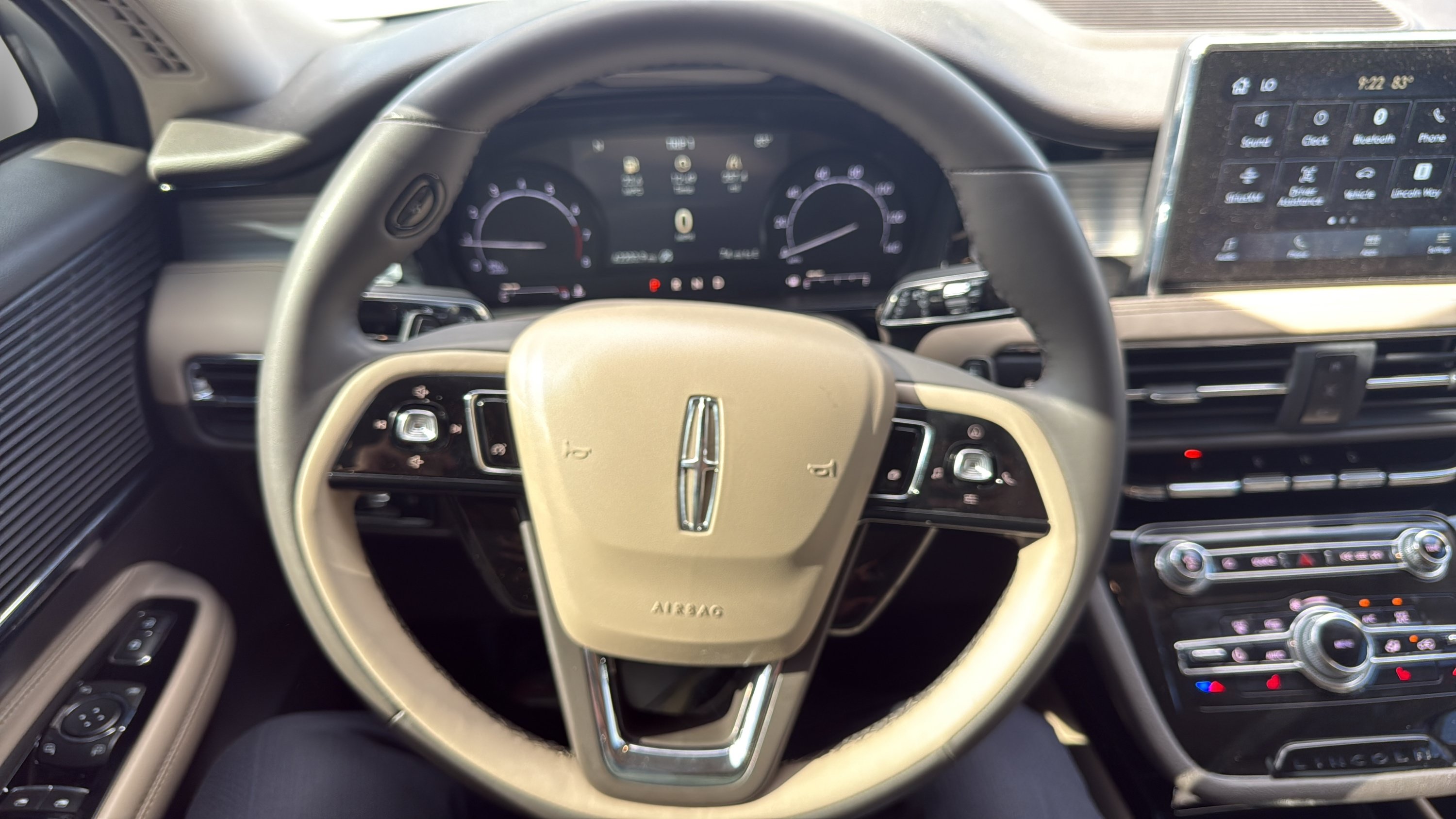 Used 2022 Lincoln Corsair FWD image 12
