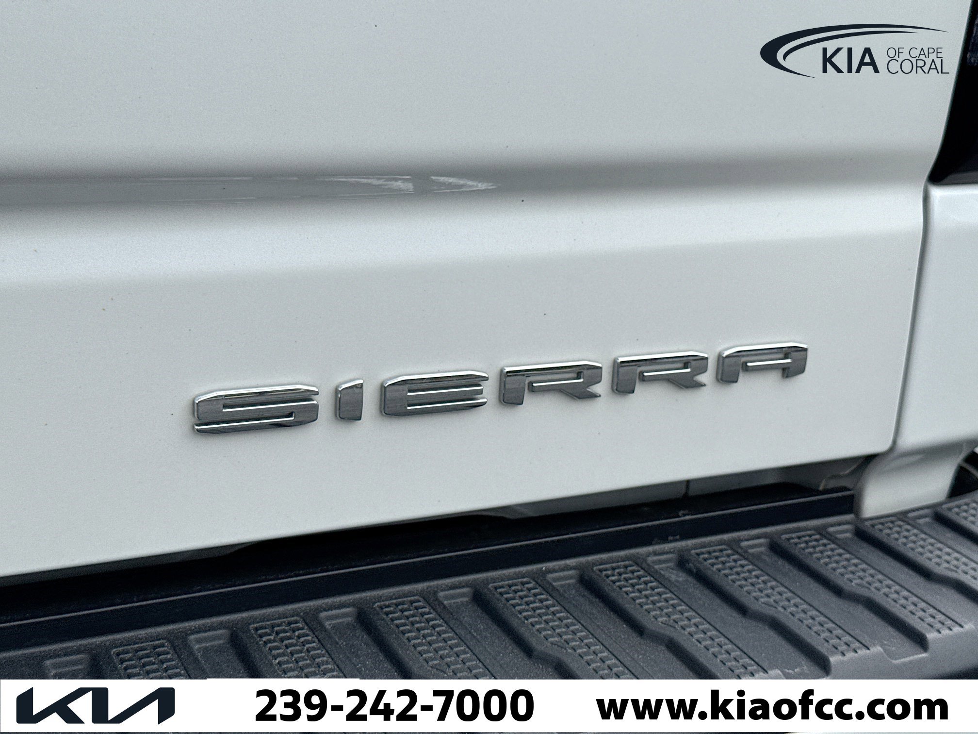 Used 2023 GMC Sierra 1500 Denali w/ Denali Reserve Package image 11