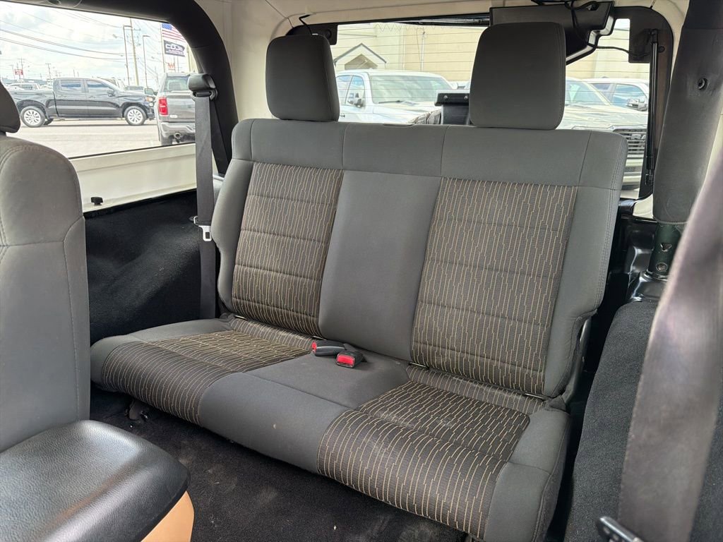 Used 2012 Jeep Wrangler Sahara w/ Connectivity Group image 25