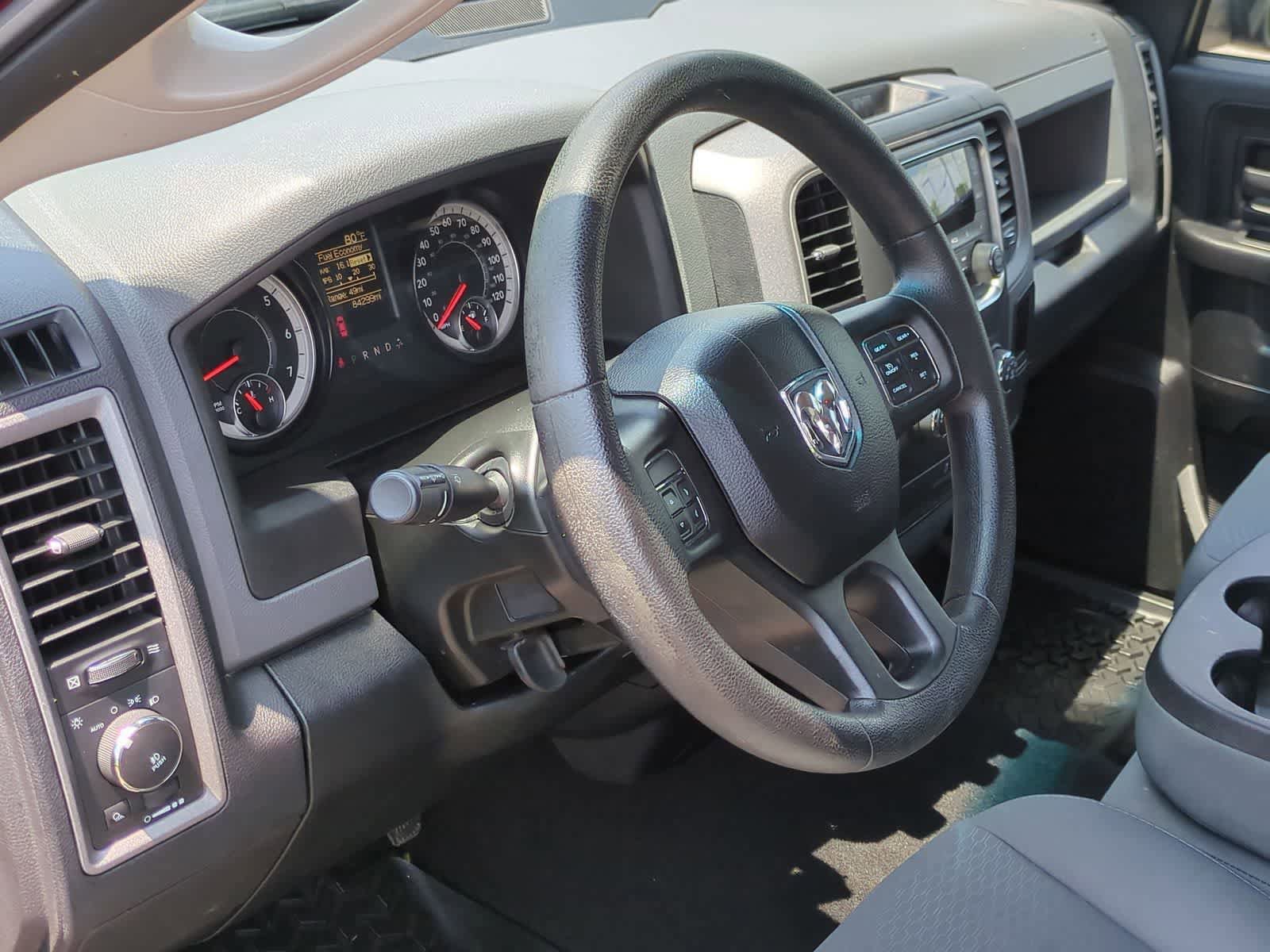 Used 2016 RAM 1500 Express AWD/4WD image 10