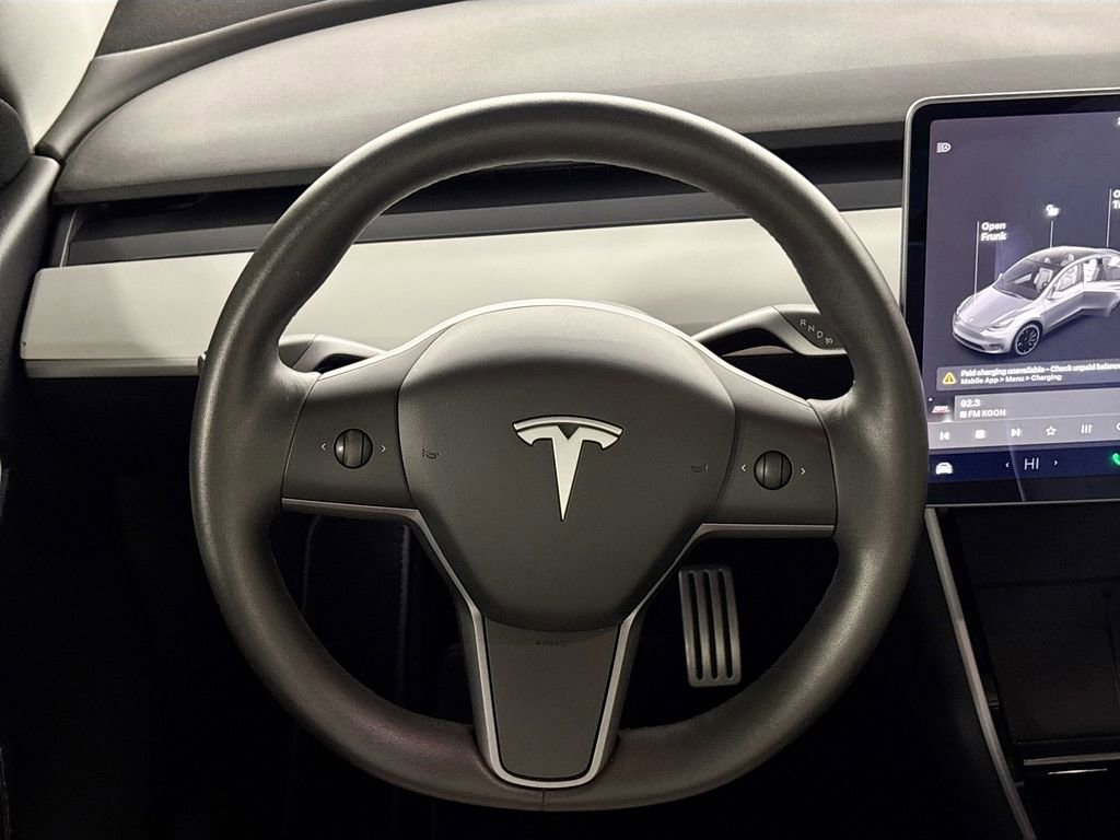Used 2020 Tesla Model Y Long Range image 13