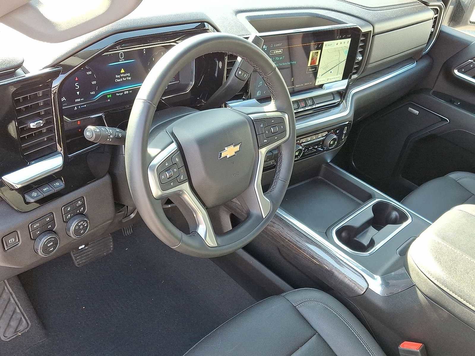 Used 2024 Chevrolet Silverado 3500 LTZ w/ LTZ Convenience Package image 16