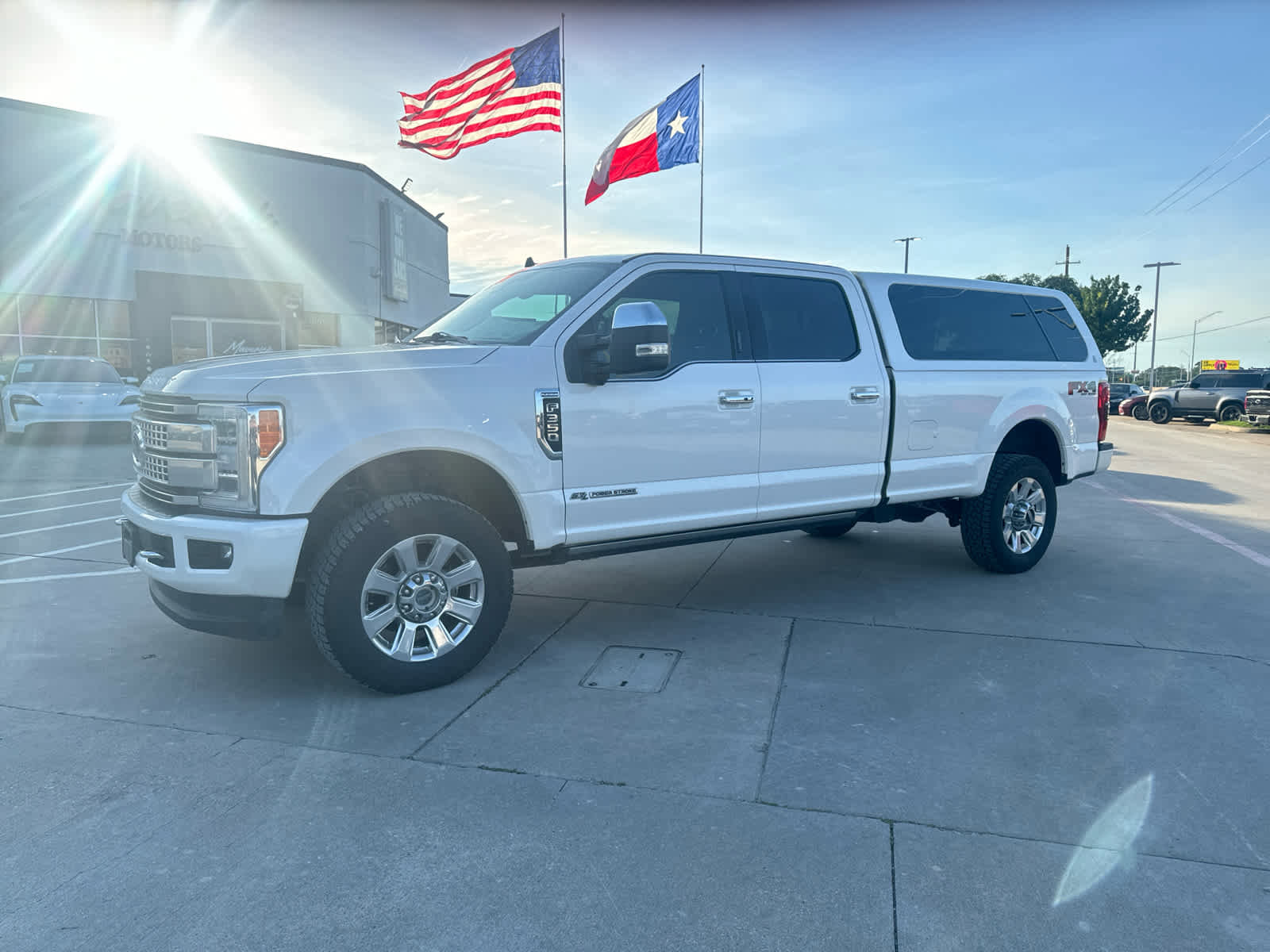 Used 2019 Ford F350 Platinum w/ Platinum Ultimate Package AWD/4WD video 1