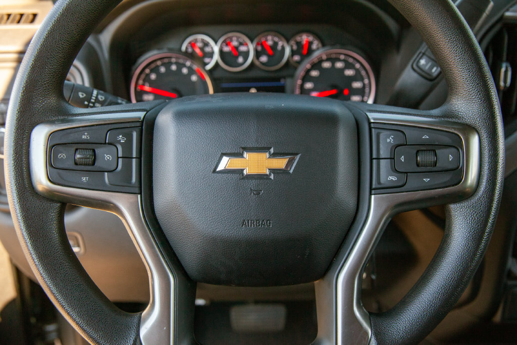 Used 2022 Chevrolet Silverado 1500 Custom w/ Safety Confidence Package RWD image 15