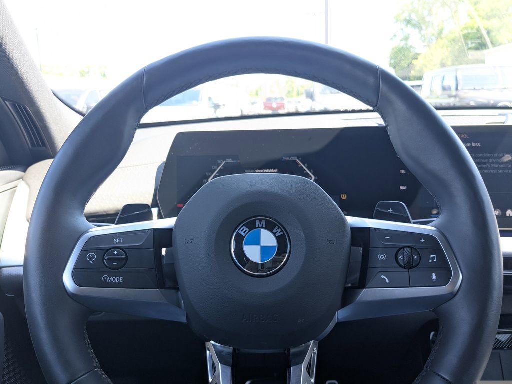 Used 2025 BMW X2 xDrive28i w/ M Sport Package AWD/4WD image 22