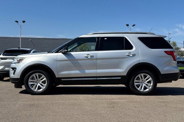 Certified 2018 Ford Explorer XLT w/ Equipment Group 202A image 9