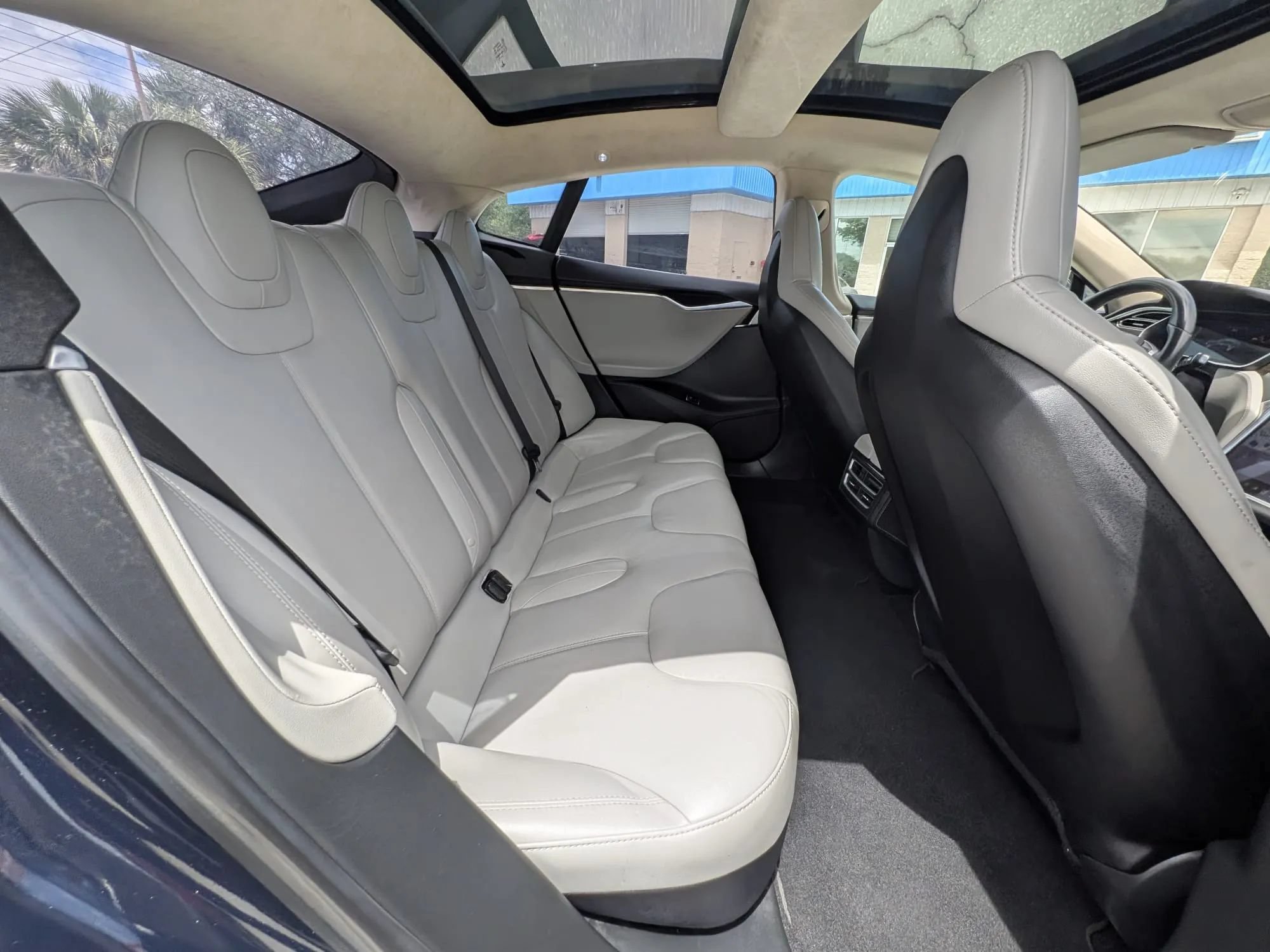 Used 2014 Tesla Model S P85 RWD image 10