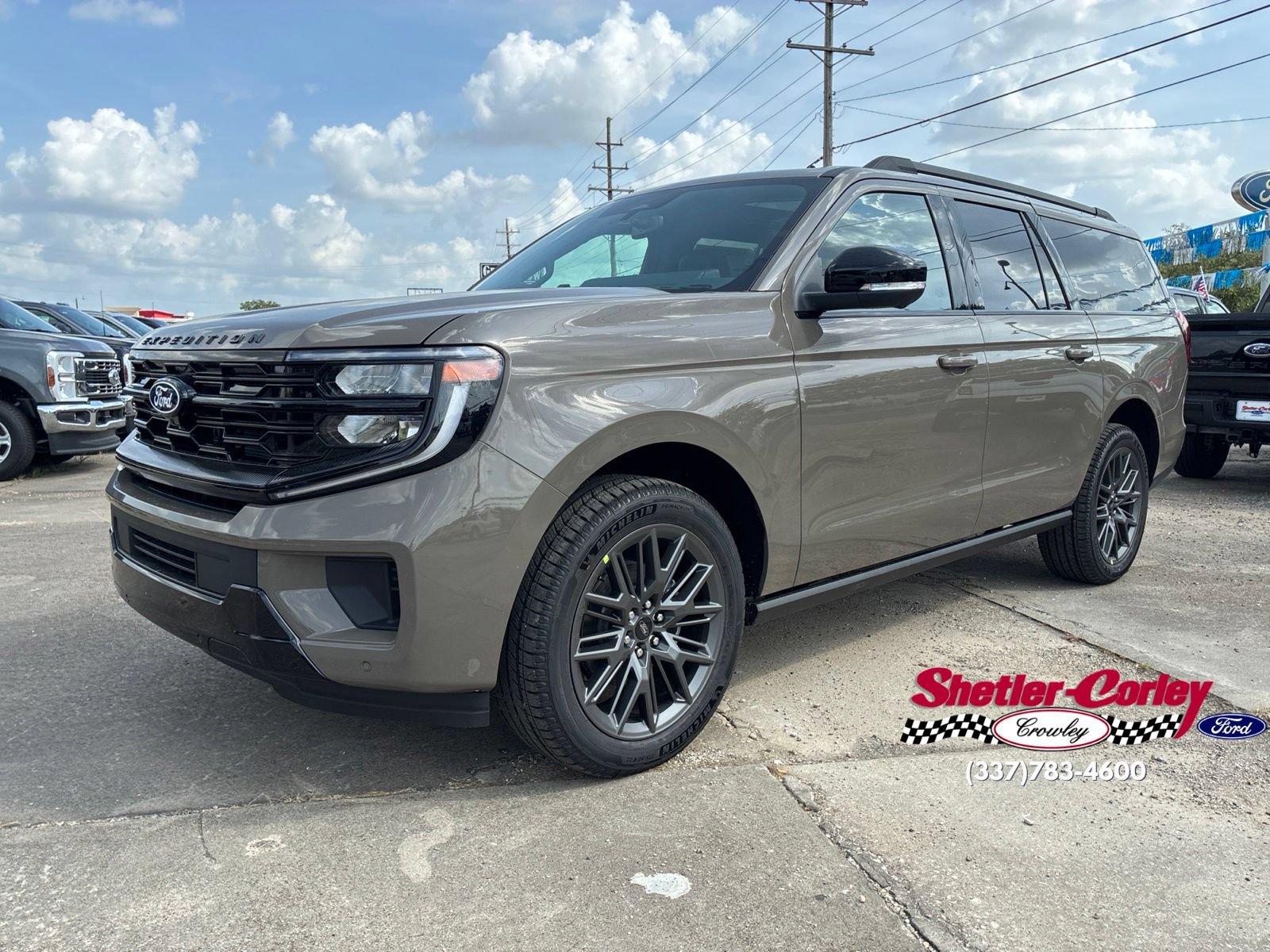 New 2027 Ford Expedition Max Platinum w/ Stealth Appearance Package RWD image 8