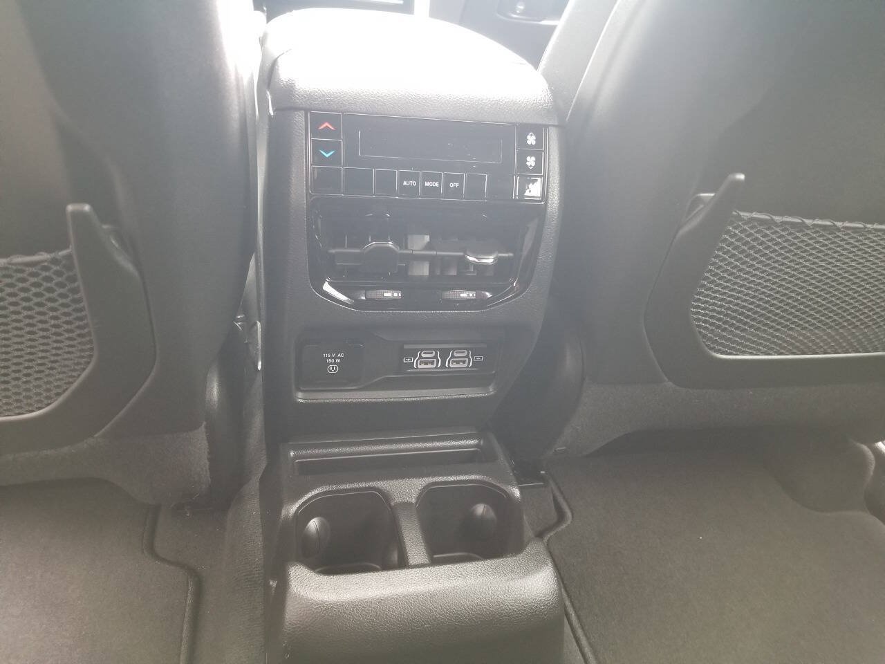 Certified 2024 Jeep Grand Cherokee L Altitude AWD/4WD image 15