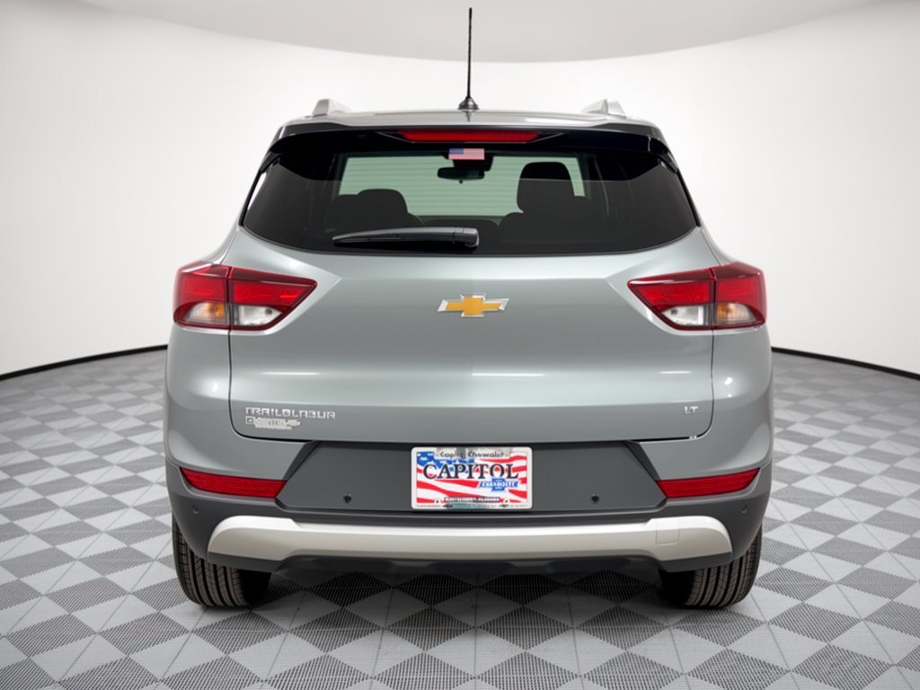 New 2026 Chevrolet TrailBlazer LT w/ Driver Confidence Package FWD image 11