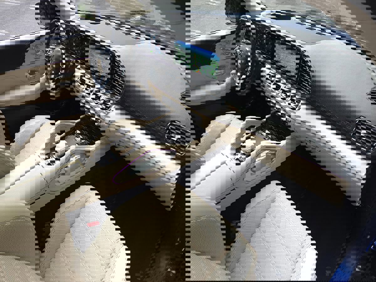 Used 2022 Mercedes-Benz GLS 450 4MATIC image 29