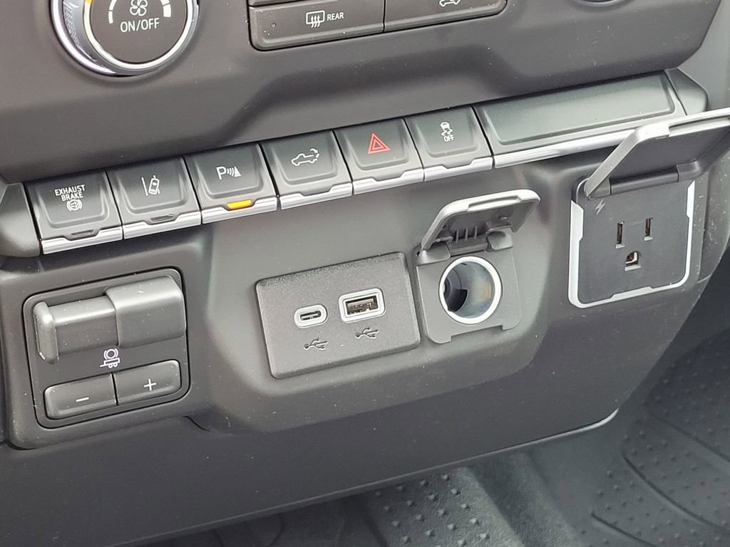 New 2026 Chevrolet Silverado 3500 W/T image 25