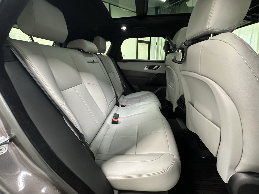Used 2024 Land Rover Range Rover Velar Dynamic SE AWD/4WD image 18