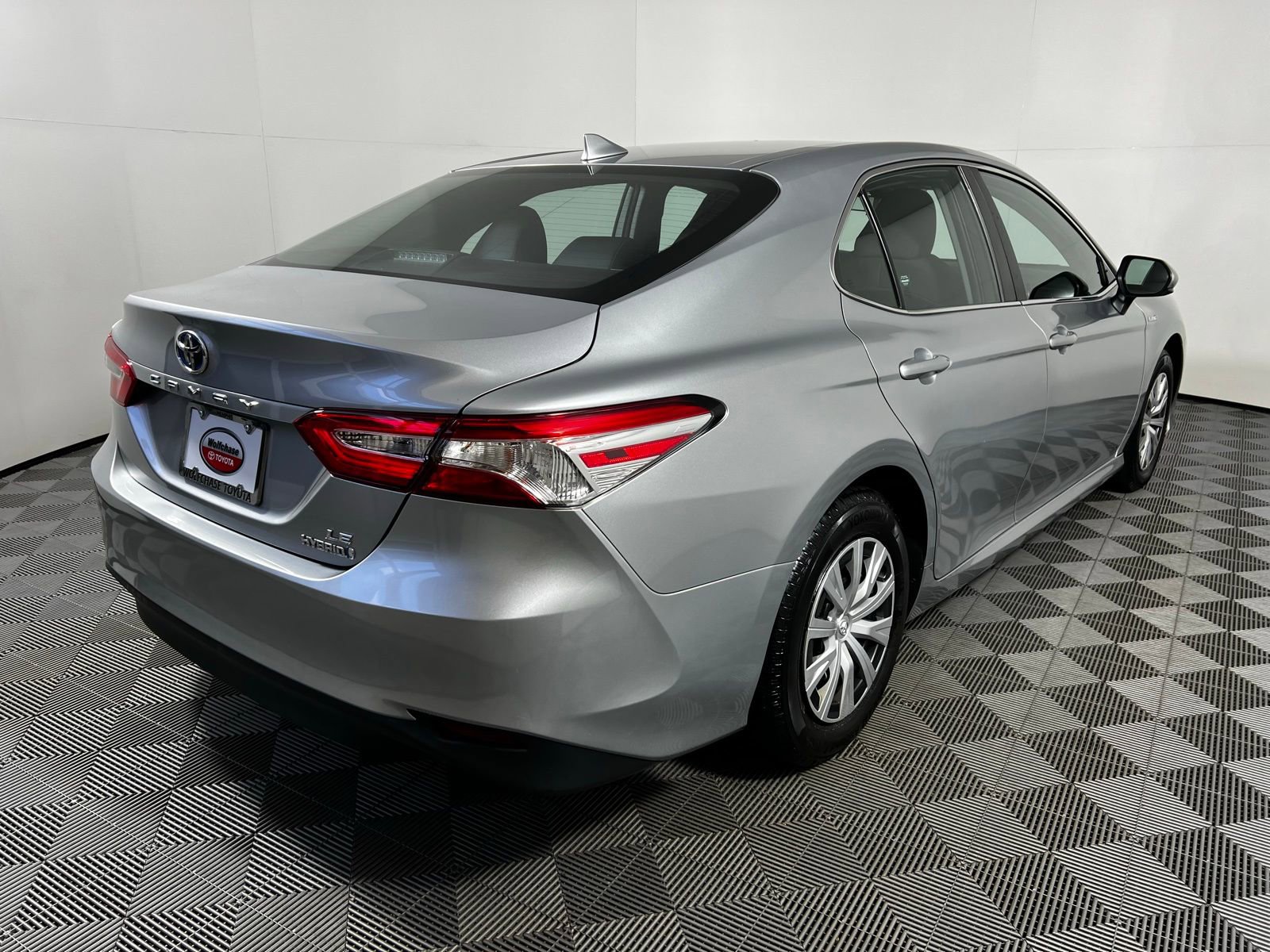 Certified 2020 Toyota Camry LE image 5