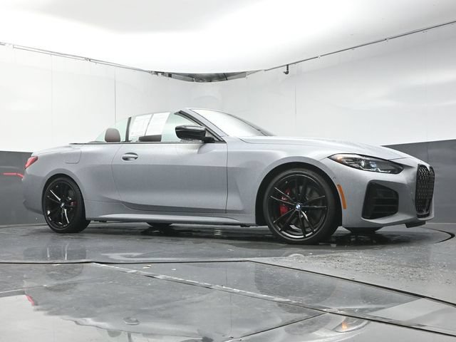 Used 2023 BMW M440i Convertible w/ Premium Package RWD image 37