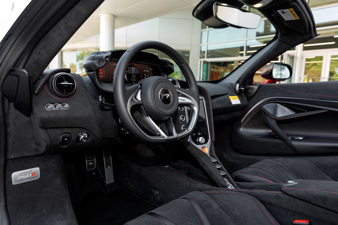 Used 2027 McLaren 750S Spider RWD image 62