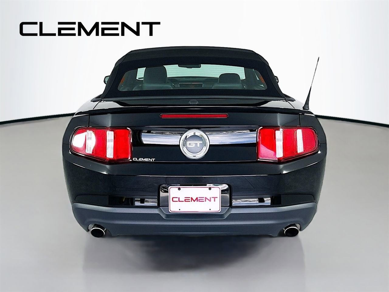 Used 2010 Ford Mustang GT image 8