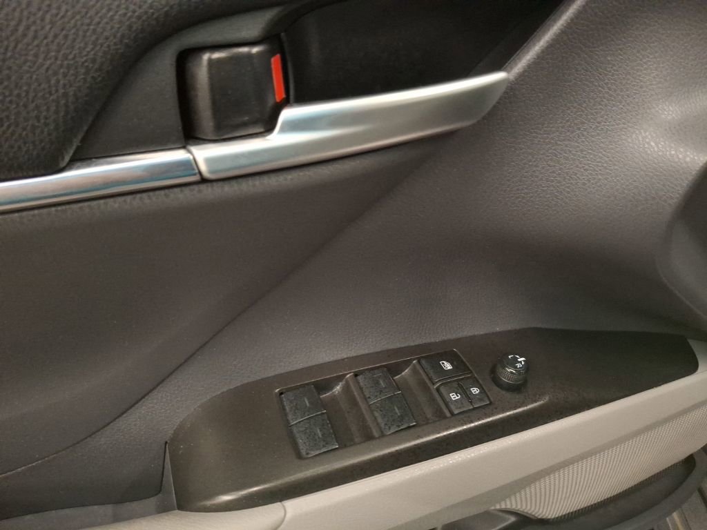 Used 2024 Toyota Camry SE FWD image 15