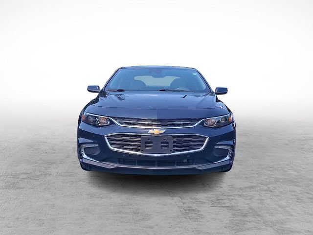 Used 2017 Chevrolet Malibu Premier w/ Premier Sun and Wheel Package FWD image 2