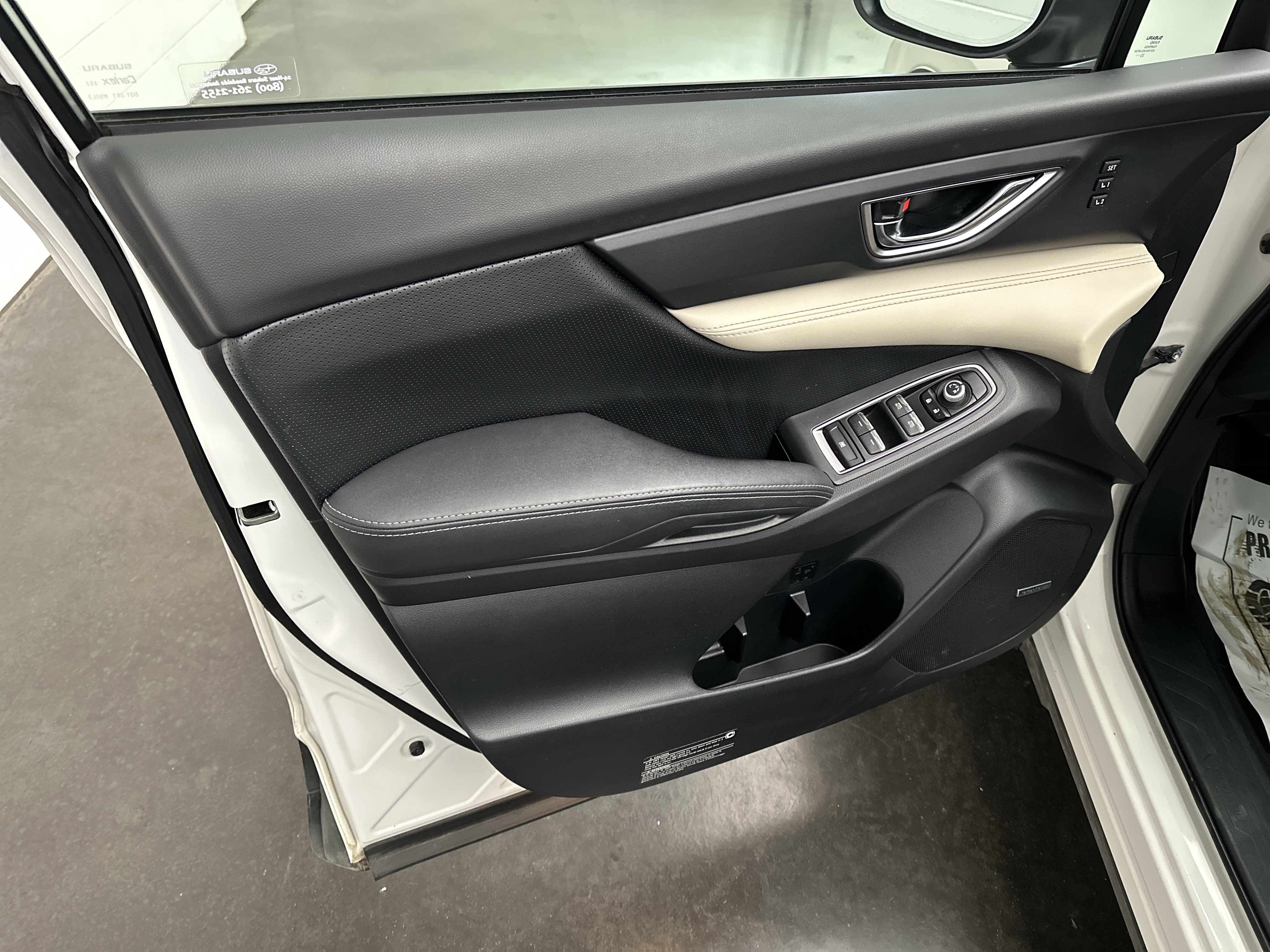 Used 2022 Subaru Ascent Limited w/ Technology Package AWD/4WD image 19