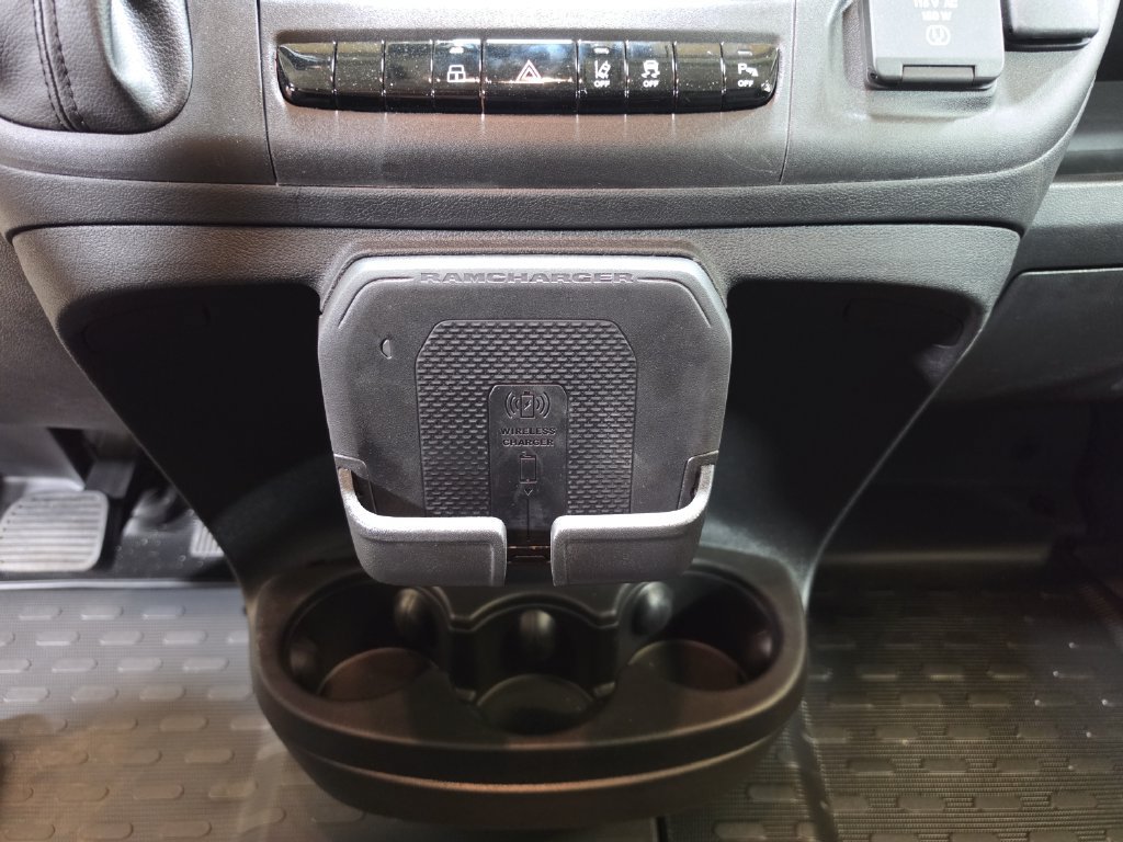 New 2026 RAM ProMaster 2500 w/ Premium Convenience Group FWD image 19