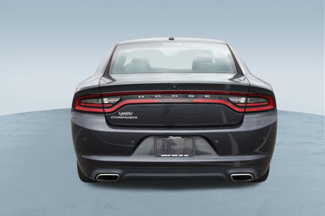 Used 2018 Dodge Charger SXT image 7