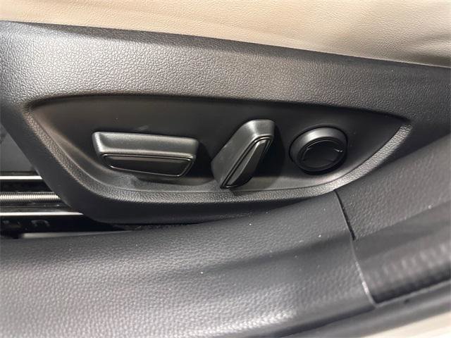 Certified 2025 Toyota Prius Limited image 17