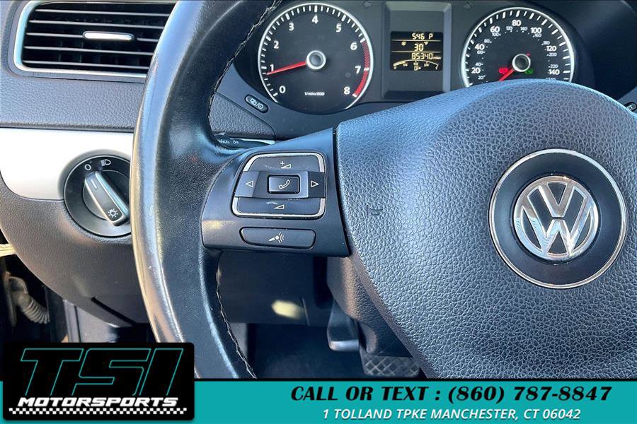 Used 2014 Volkswagen Jetta SE image 18
