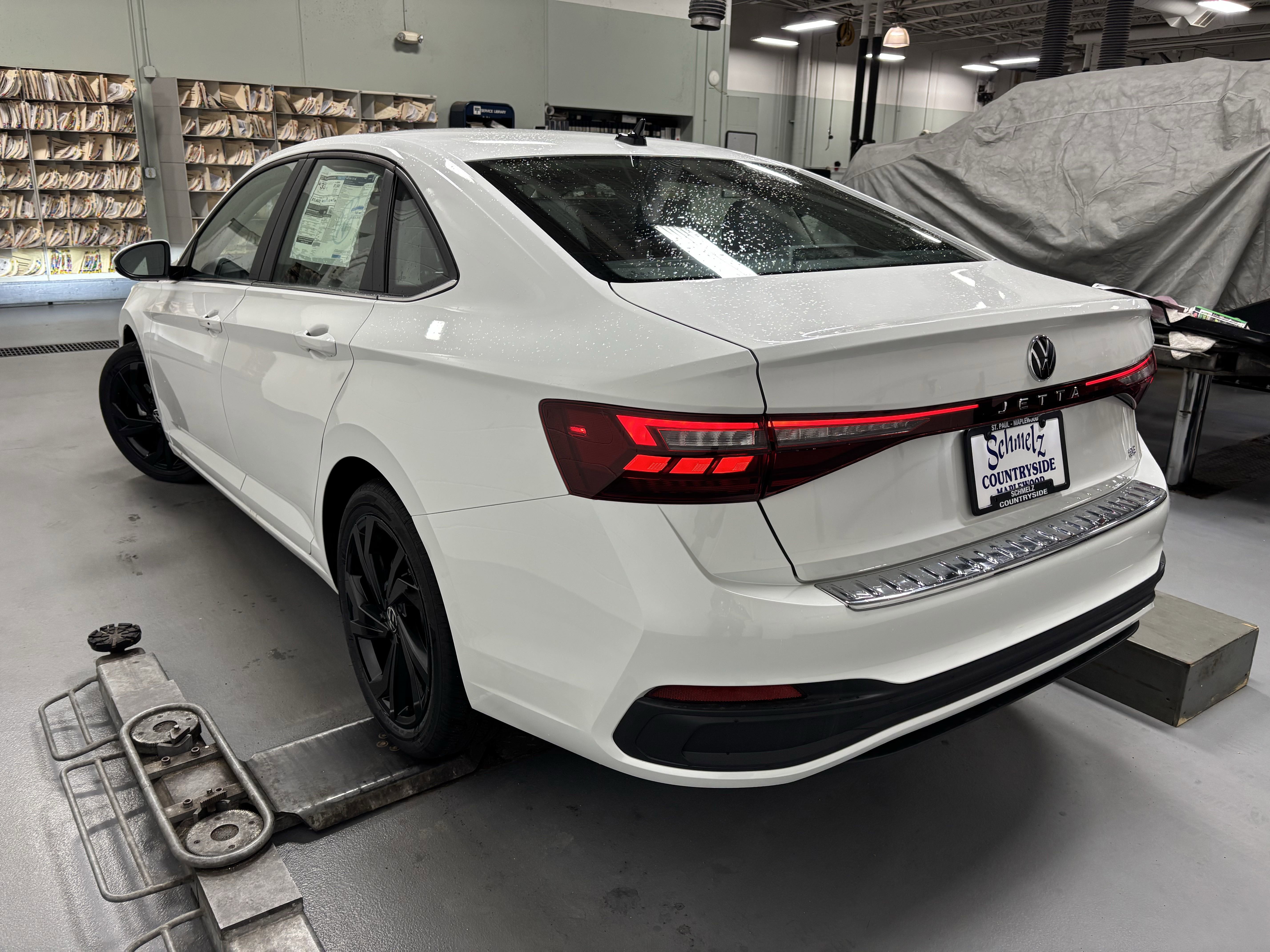 New 2025 Volkswagen Jetta SE image 9