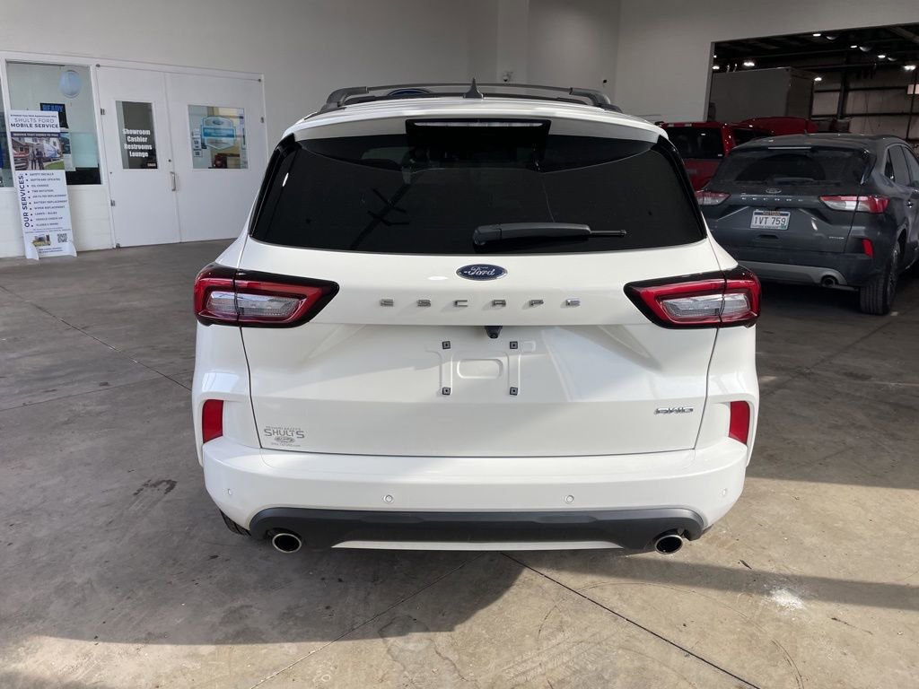 Certified 2024 Ford Escape ST-Line Select w/ Tech Pack #1 image 6