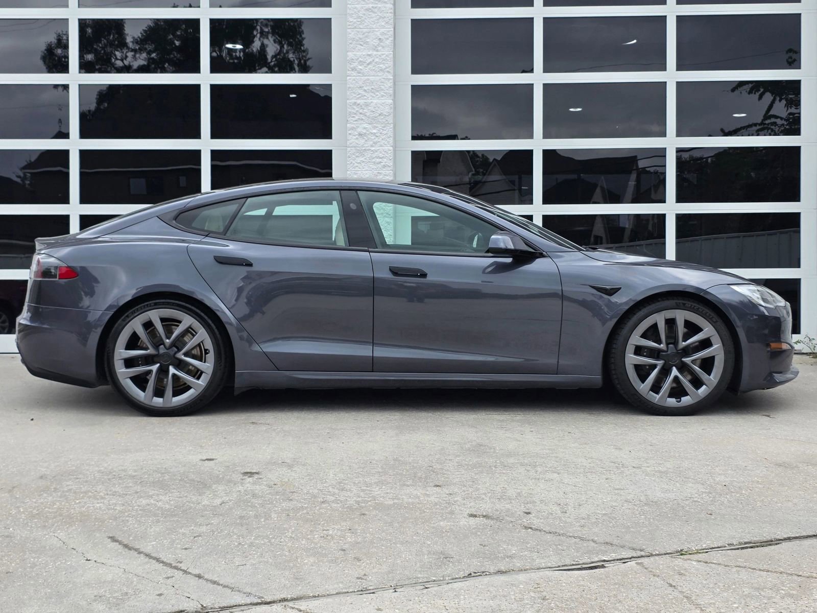 Used 2021 Tesla Model S Long Range AWD/4WD image 3