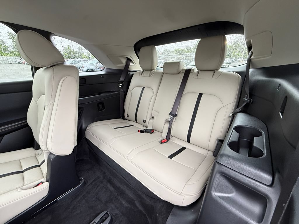 Used 2024 MAZDA CX-90 Plug-In Hybrid w/ Preferred AWD/4WD image 26