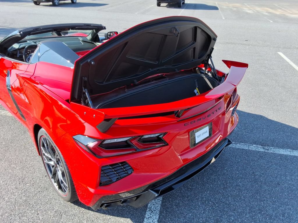 New 2027 Chevrolet Corvette Stingray Convertible w/ Z51 Performance Package RWD image 17