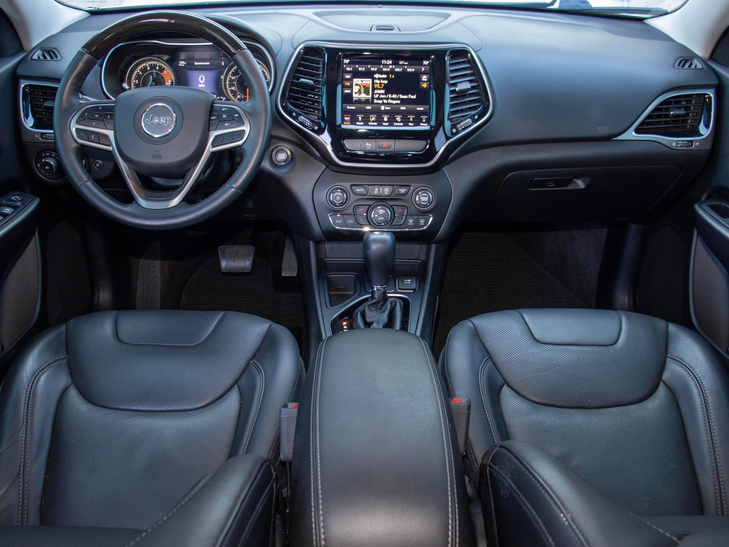 Used 2019 Jeep Cherokee Overland w/ Trailer Tow Group image 14