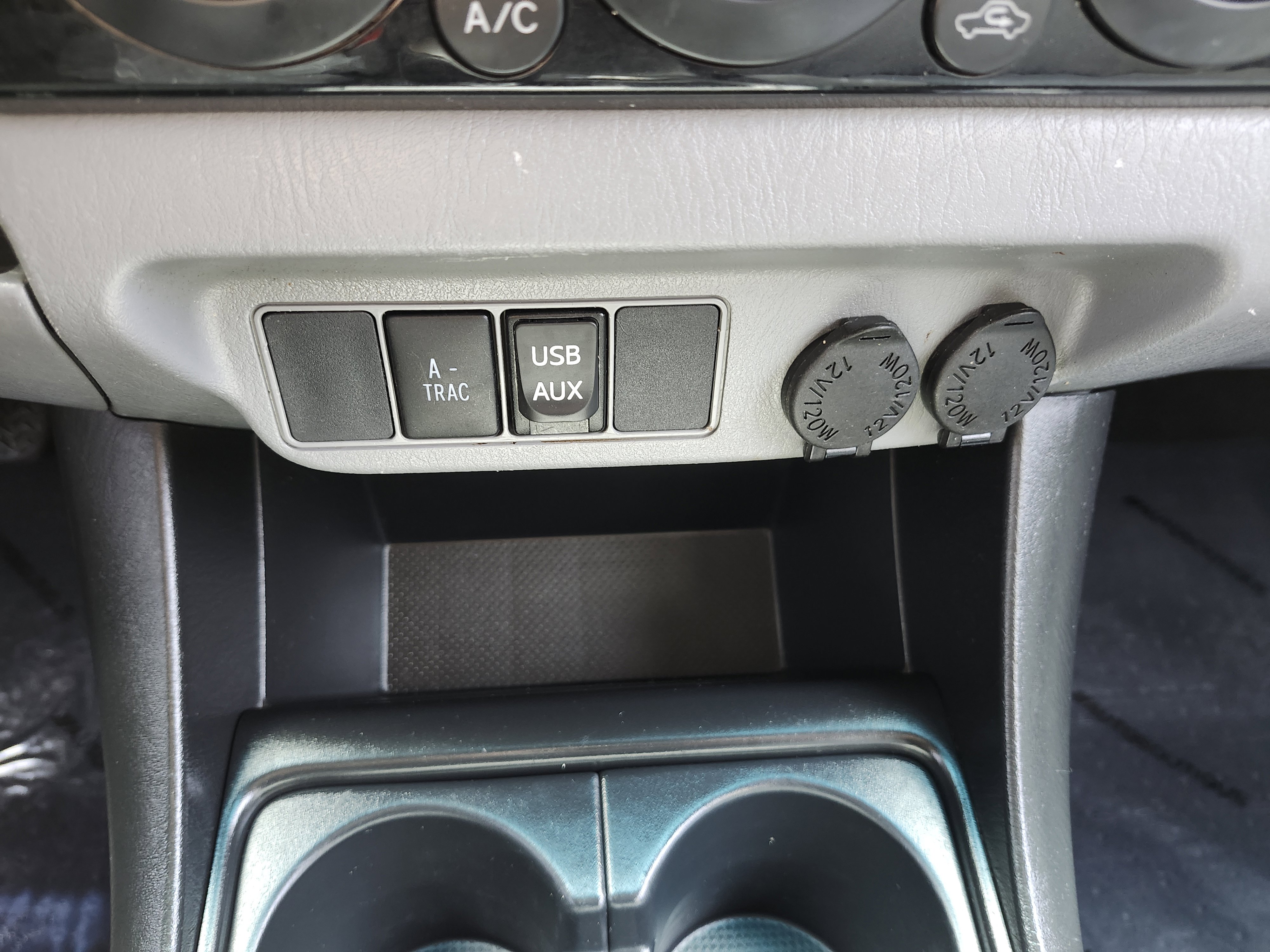 Used 2014 Toyota Tacoma 4x4 Double Cab w/ TRD Off-Road Package image 7