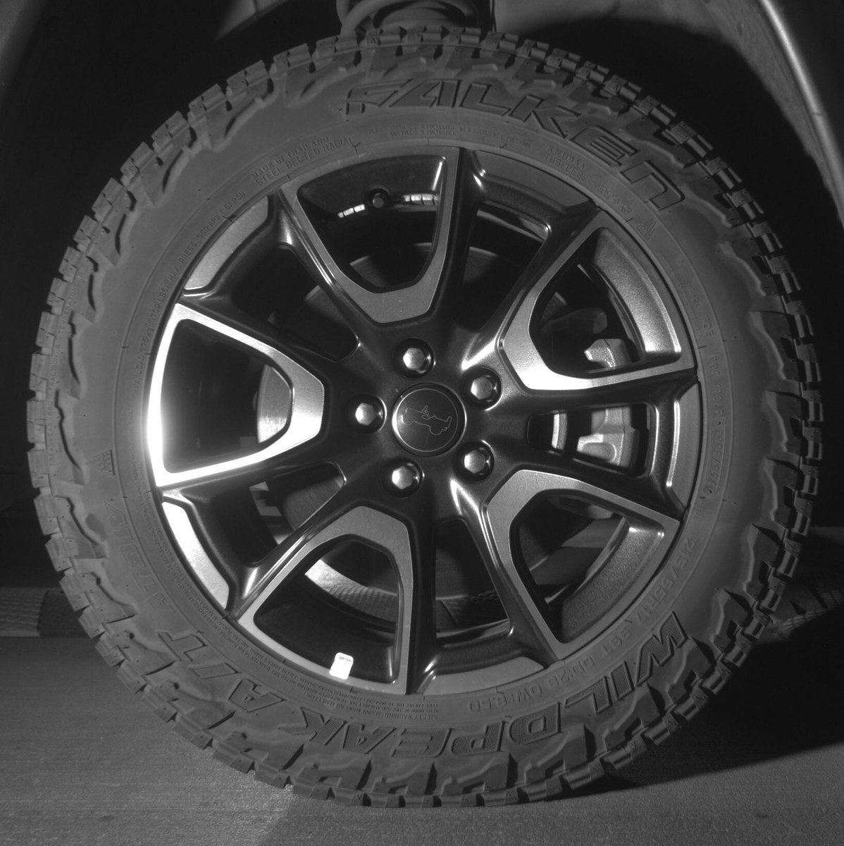 Used 2025 Jeep Compass Trailhawk image 10