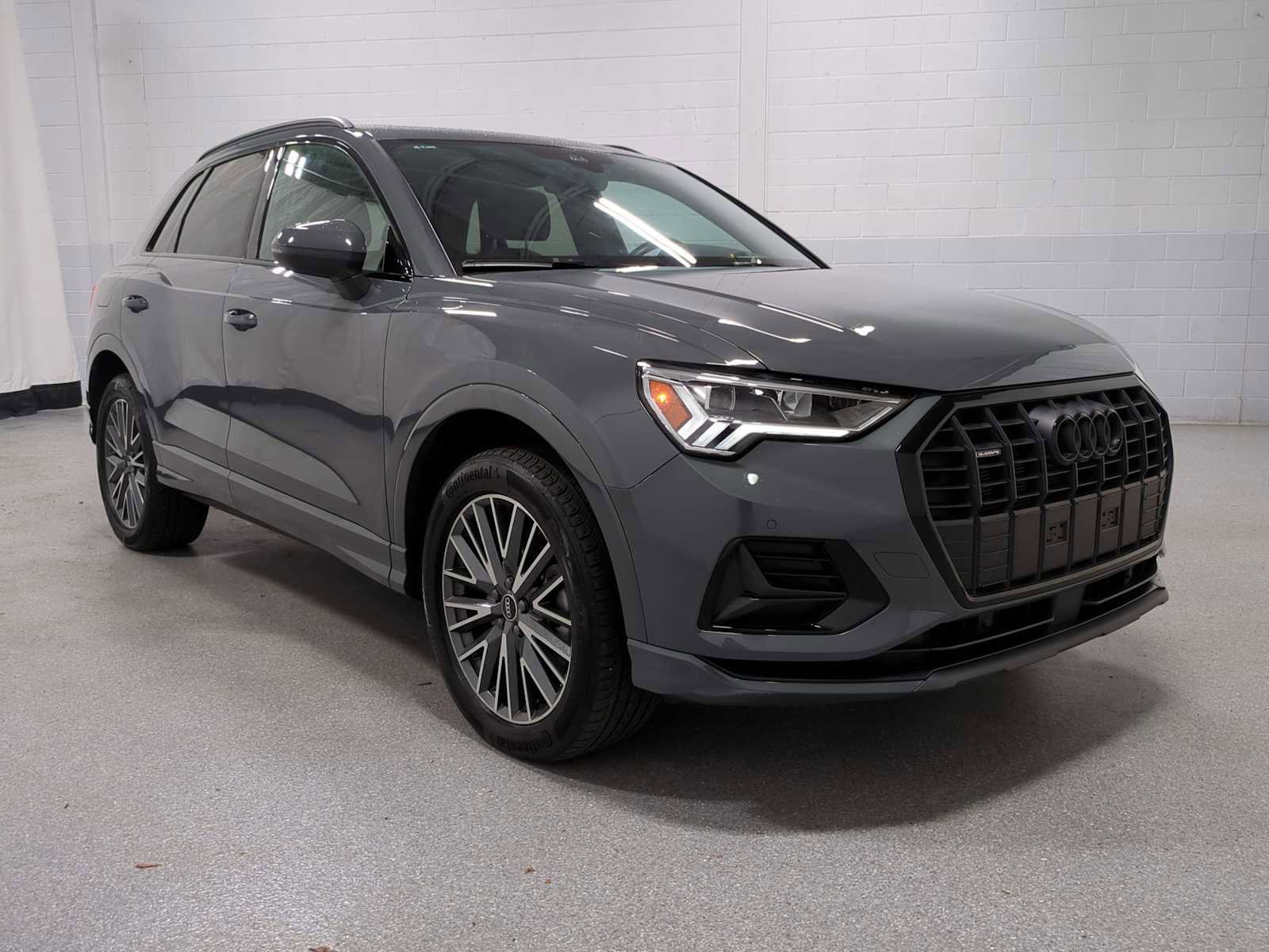 Used 2023 Audi Q3 2.0T Premium w/ Convenience Package image 13