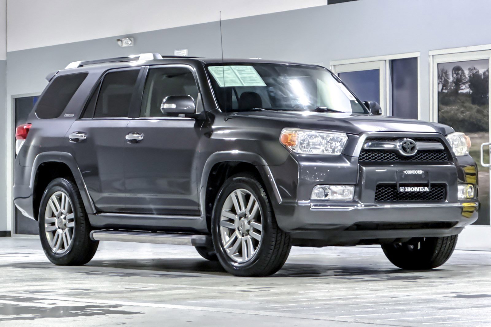 Used 2010 Toyota 4Runner Limited image 6
