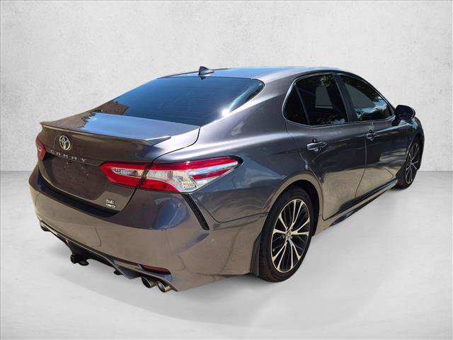Used 2020 Toyota Camry SE w/ Moonroof Package AWD/4WD image 5