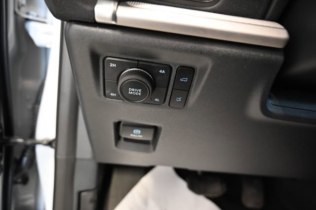 Used 2025 Ford Expedition Max Active AWD/4WD image 31