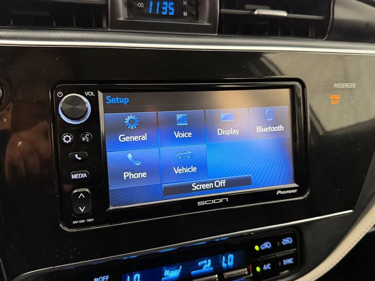 Used 2016 Scion iM FWD image 16