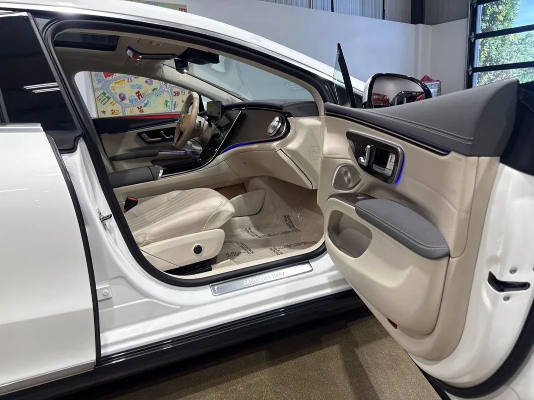 Used 2022 Mercedes-Benz EQS 450+ Sedan image 76
