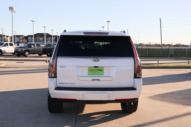 Used 2020 Cadillac Escalade Luxury image 5