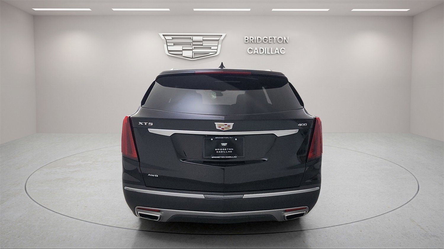 Used 2025 Cadillac XT5 Premium Luxury image 6