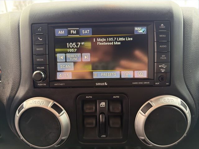 Used 2017 Jeep Wrangler Unlimited Sahara w/ Connectivity Group image 21