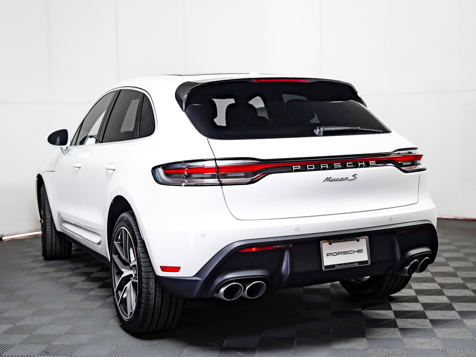 New 2026 Porsche Macan S image 3